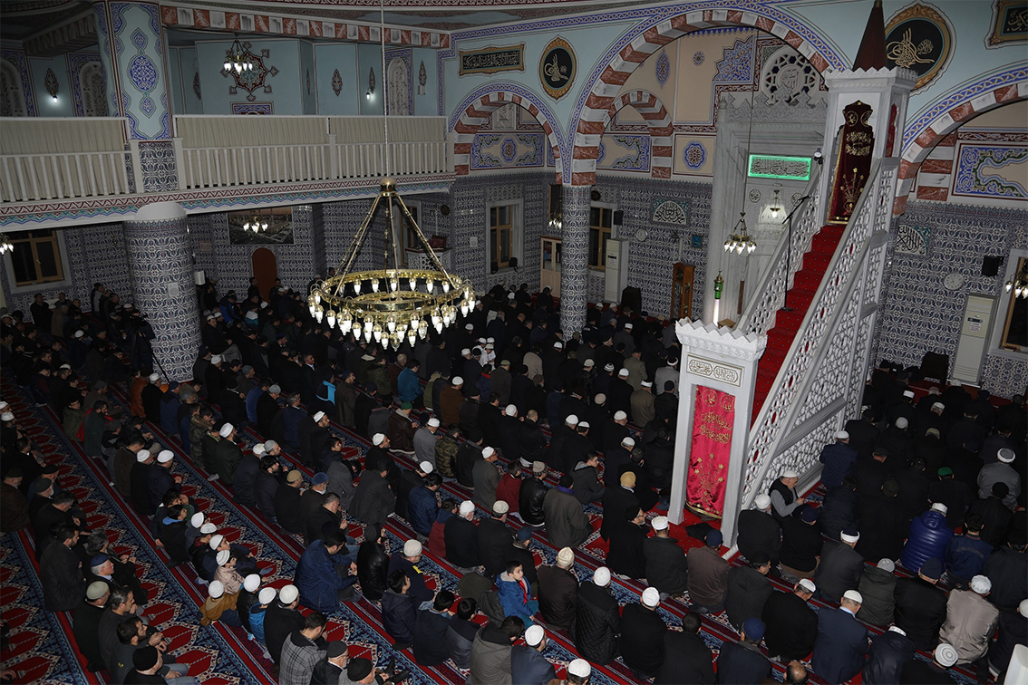 Ümraniye Belediyesinin katkılarıyla Ümraniye Müftülüğü ve Tüm Cami Gençlik Kollarının