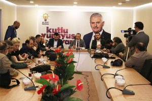 • HABER: OĞUZHAN KAPLAN Halk Oylaması çalışmalarında sahaya ilk çıkan