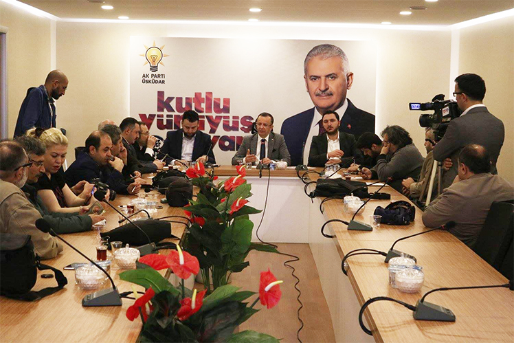 • HABER: OĞUZHAN KAPLAN Halk Oylaması çalışmalarında sahaya ilk çıkan