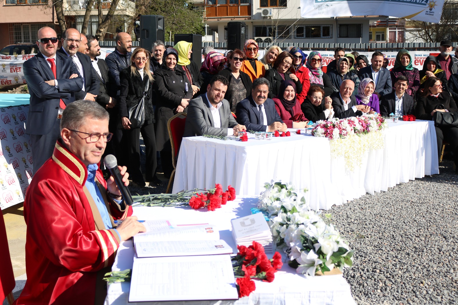 AK Parti Üsküdar İlçe Seçim Koordinasyon Merkezi’nin (SKM) düzenlediği toplu