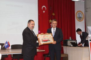 İETT Genel Müdür Yardımcısı Dr. Hasan Özçelik, toplu taşıma araçlarının