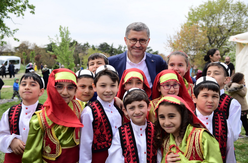 Üsküdar Belediyesi tarafından Validebağ Korusu’nda 23 Nisan nedeniyle oluşturulan alanda