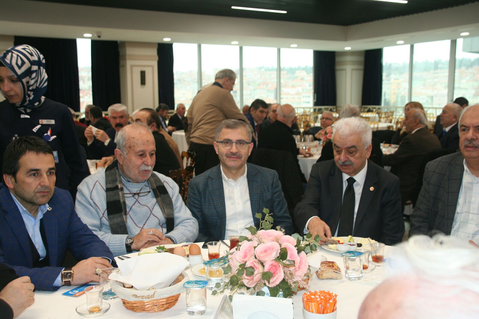 Her yıl geleneksel olarak biraraya gelen eski ANAP’lı yöneticiler, bu