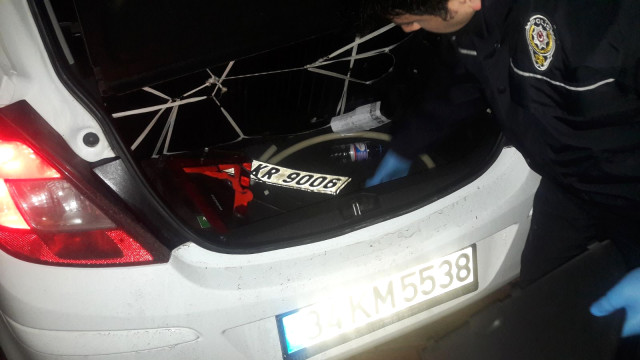 Üsküdar’da suç makinesi 4 hırsız, polisin dur ihtarına uymayınca kovalamaca