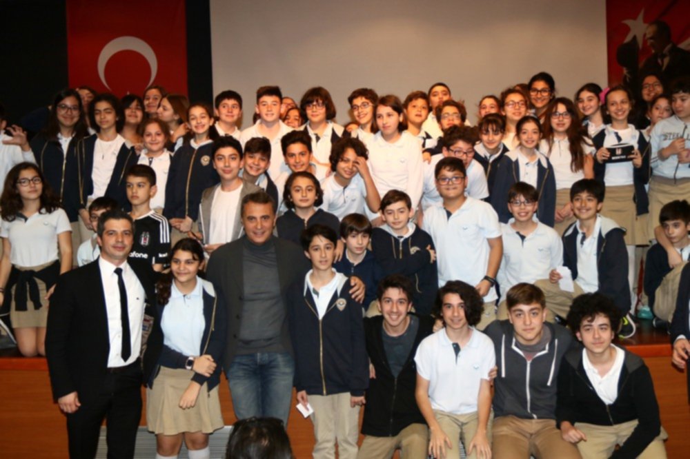 Beşiktaş Jimnastik Kulübü Başkanı Fikret Orman, İSTEK Acıbadem Okulları’nda gerçekleştirilen