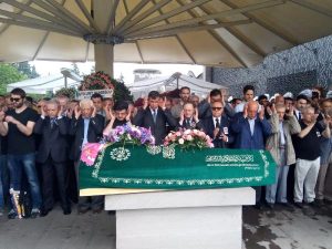 Kazım Karabekir Paşa’nın kızı Hayat Karabekir Feyzioğlu Üsküdar Şakirin Camiin’de