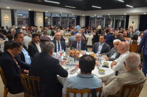 Rize-Güneysu Sosyal Dayanışma ve Kültür Derneği’nin iftar yemeğinde konuşan İstanbul