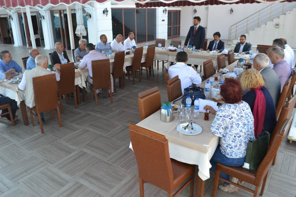 Üsküdar SGK Sosyal Tesisleri’nde, Üsküdar Müftülüğü tarafından organize edilen kahvaltı