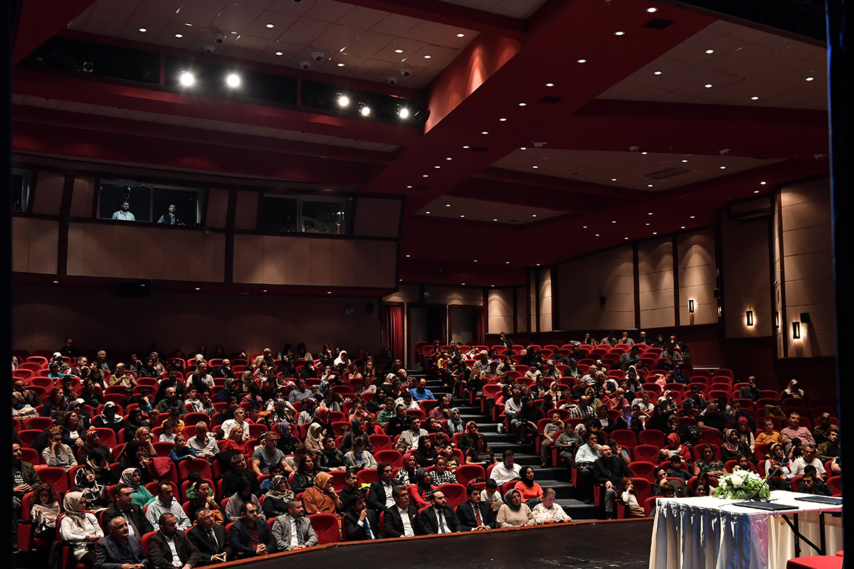 Türkiye’nin ilk ve tek çocuk üniversitesi olan Üsküdar Çocuk Üniversitesi