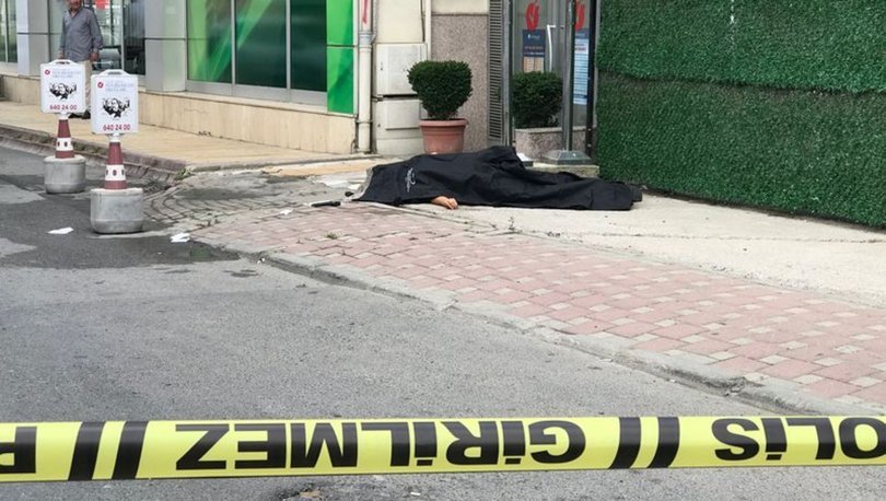 Sancaktepe’de sokak ortasında bir astsubay ile bir polis arasında silahlı