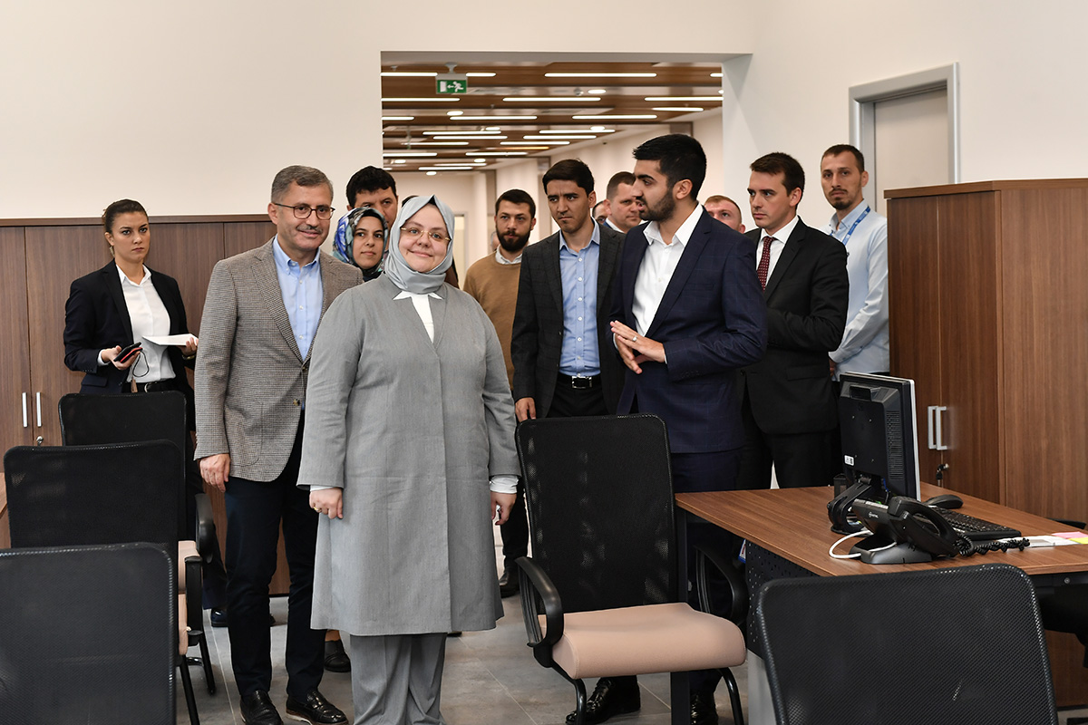 Aile, Çalışma ve Sosyal Hizmetler Bakanı Zehra Zümrüt Selçuk, Üsküdar’da
