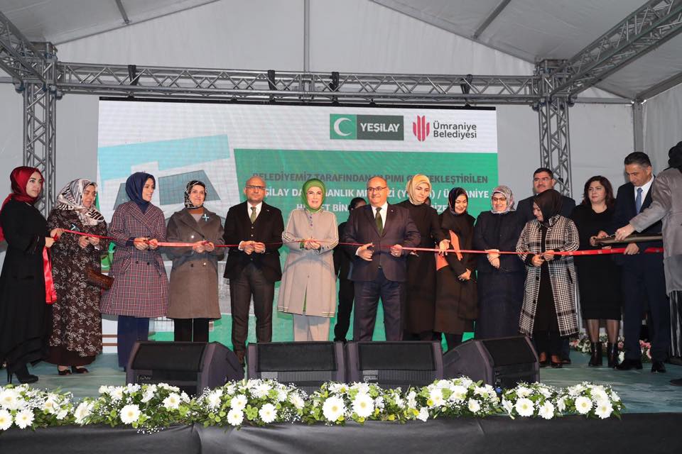 Cumhurbaşkanı Recep Tayyip Erdoğan’ın eşi Emine Erdoğan, Ümraniye Belediyesi tarafından