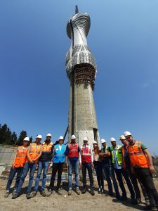 İstanbul Büyükşehir Belediye Başkanı Ekrem İmamoğlu, Çamlıca Kulesi’nde yetkililerle birlikte