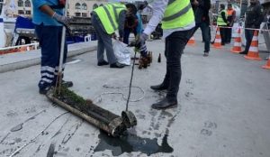 KADIKÖY İskelesi’nde “Dünya Temizlik Günü” kapsamında, İstanbul Büyükşehir Belediyesi (İBB)