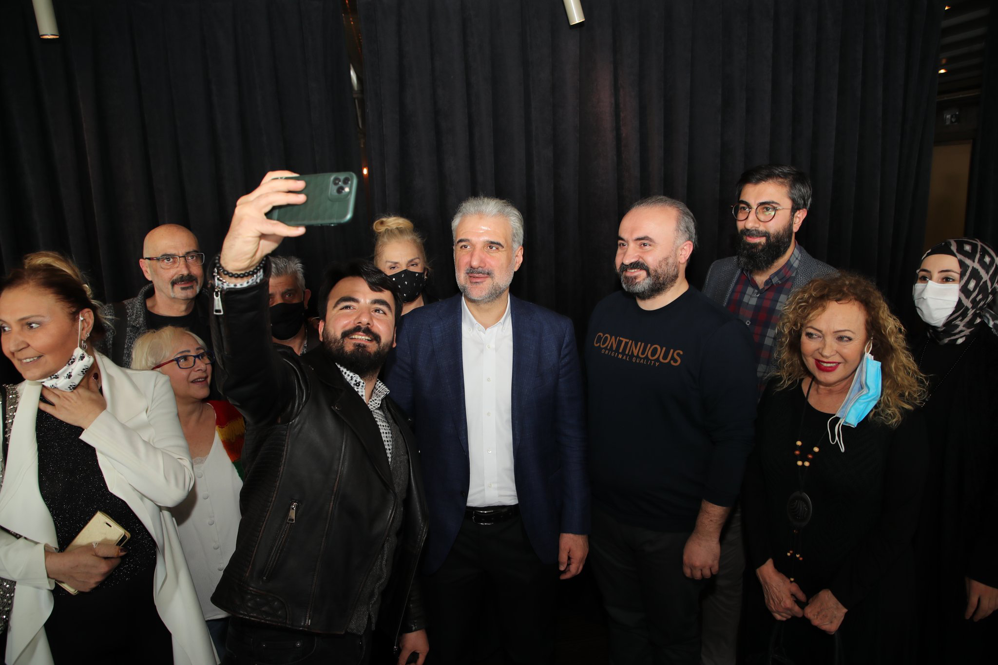 AK Parti İstanbul İl Başkanı Osman Nuri Kabaktepe ‘İstanbulluları, tiyatroya