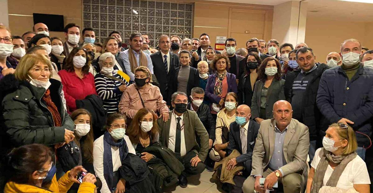 İletişim Başkanı Fahrettin Altun’un Kuzguncuk’taki evinin izinsiz fotoğrafını çeken CHP