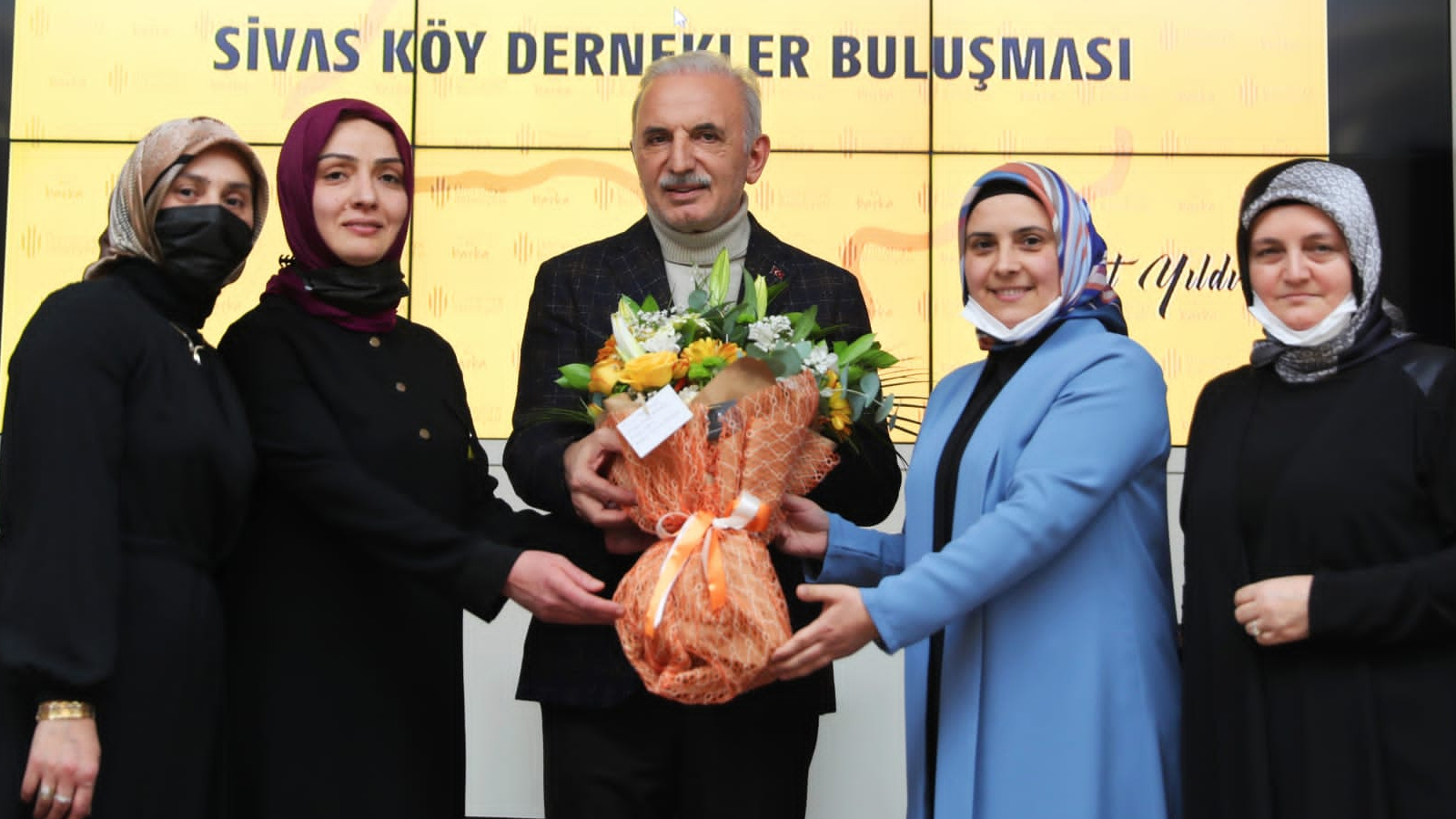 Ümraniye Belediyesi, “Anadolu Ümraniye’de” sloganıyla, memleket hasretine son veriyor. Hayata
