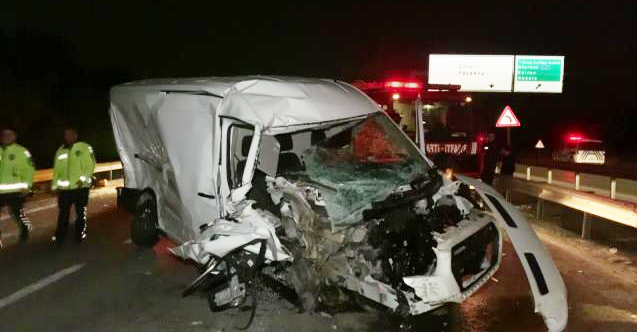 Çekmeköy’de meydana gelen zincirleme trafik kazasında 3 araç birbirine girdi.