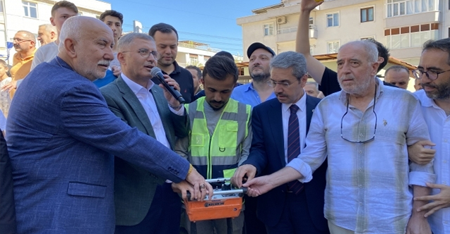 Üsküdar'da Gümüşsuyu Camii'nin temeli atıldıİSTANBUL Üsküdar'da 500 kişilik kapasitesiyle hizmete