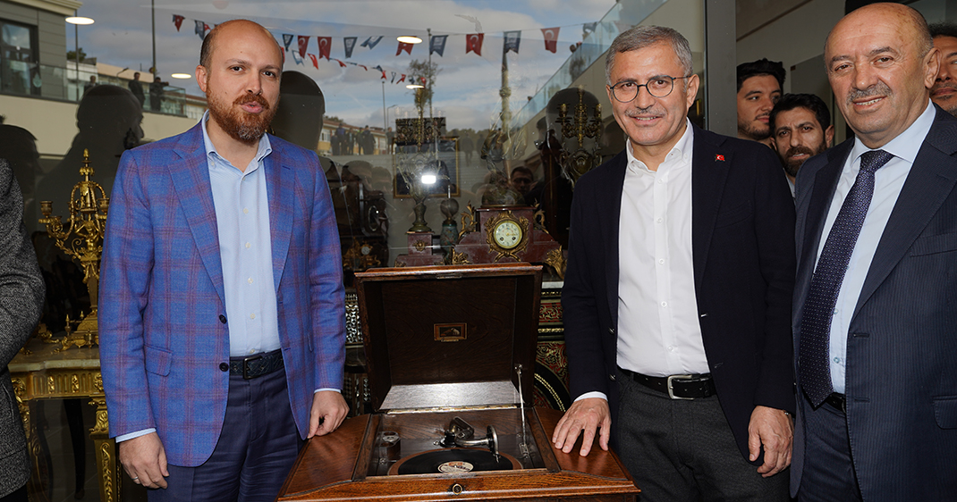 Üsküdar Belediyesi olarak Mimar Sinan Meydanı’nda Üsküdar’ın tarihi mirasından izler