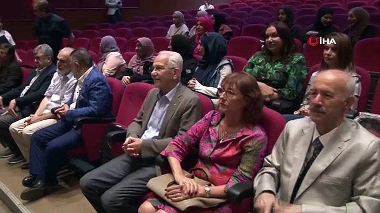 Anne ve baba tarafından hanedan üyesi olan Şehzade Osman Selahaddin