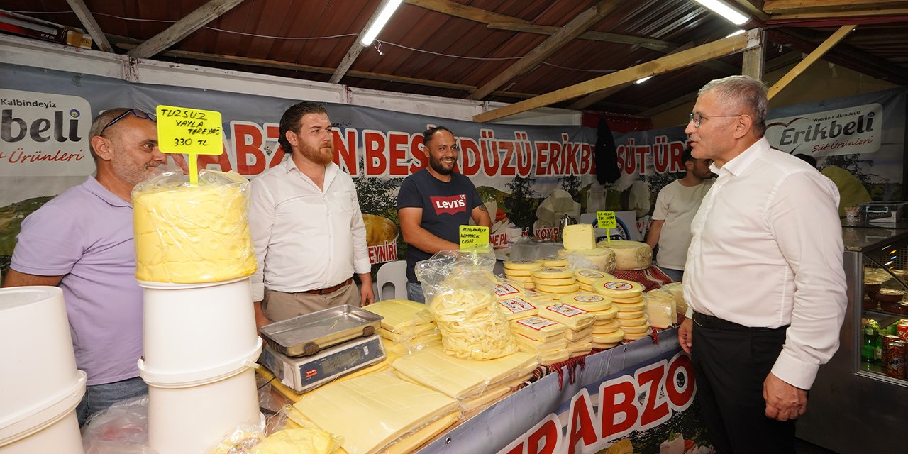 Üsküdar Belediyesi tarafından düzenlenen ‘Yöresel Lezzetler Festivali’ Harem Meydanında başladı.