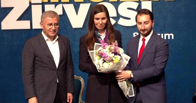 AK Parti İstanbul Gençlik Kolları Başkanlığı, Üsküdar'da 2023 'Şehircilik Zirvesi'