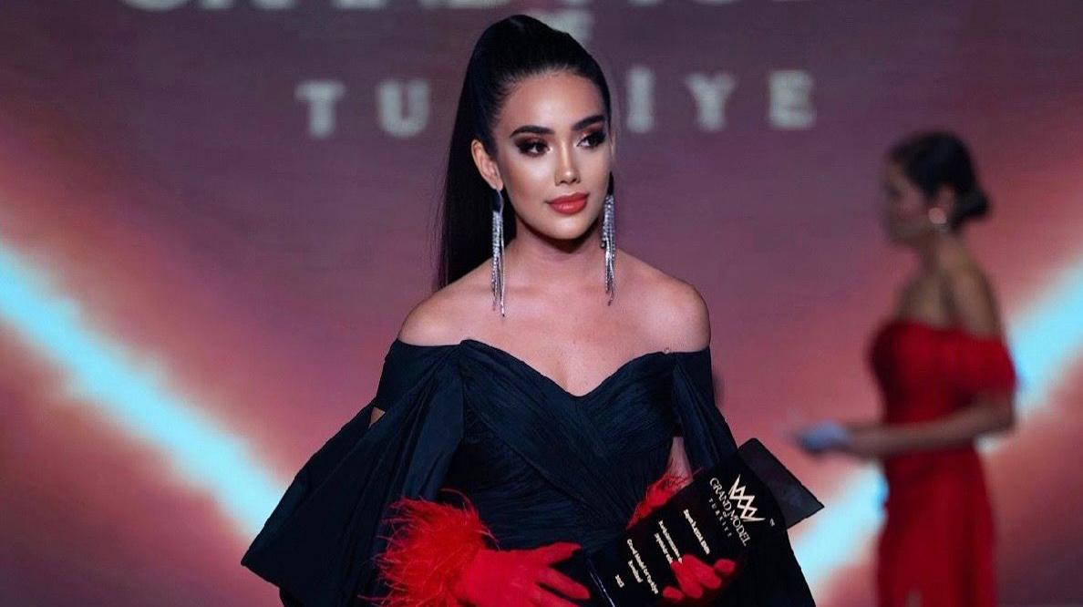 Çağdaş erkek modasının öncü markası, genç ve ünlü moda tasarımcı