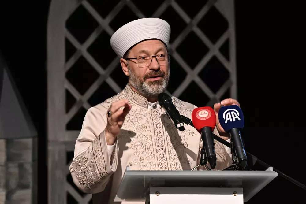 Diyanet İşleri Başkanı Prof. Dr. Ali Erbaş, Aile ve Sosyal