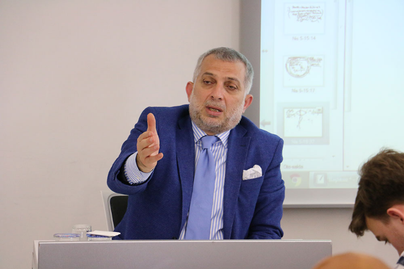 İstanbul Büyükşehir Belediye Başkanlığı için AK Parti'den aday adaylığını açıklayan