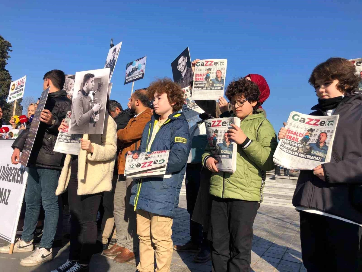İstanbul'da İsrail'in Gazze'de yaptığı katliam sırasında hayatını kaybeden gazeteciler için