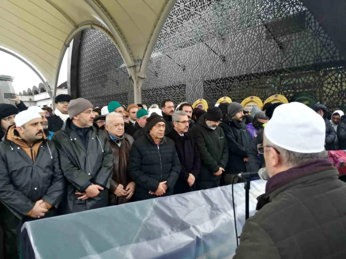 Hukukçu, müzisyen, yazar ve mutasavvıf Ömer Tuğrul İnançer'in hayatını kaybeden
