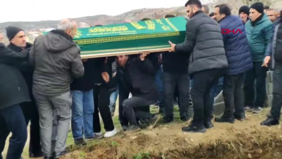 İstanbul Üsküdar'da alkollü bir sürücünün kullandığı cipin çarptığı motosiklet sürücüsü