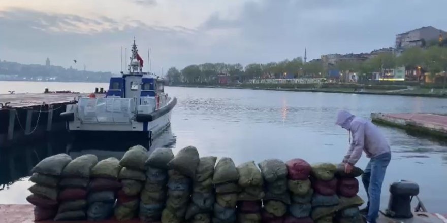 İstanbul’un Üsküdar ilçesinde deniz polisi tarafından bu sabah düzenlenen operasyonda