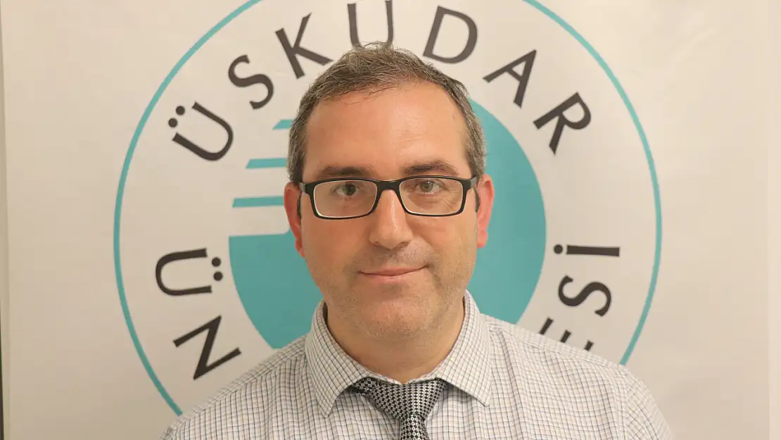 Yapay zekâ ve dijital araçların bilişsel işlevlerine etkisini değerlendiren Bilgisayar
