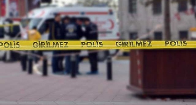 Üsküdar'da iki grup arasında 'yan baktın' tartışmasıyla başlayan kavgada kan