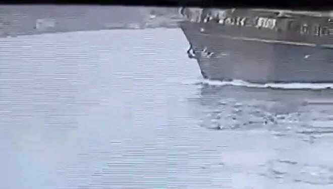 İstanbul Üsküdar'da özel etkinlik ve gezilerde kullanılan vapurla, balıkçı teknesi