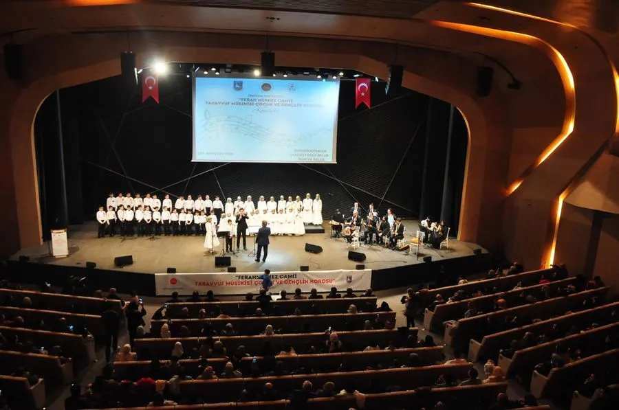 Büyük Çamlıca 1071 Konferans Salonu’ndaki konser Üsküdar Müftülüğü’nün çocuklara ve