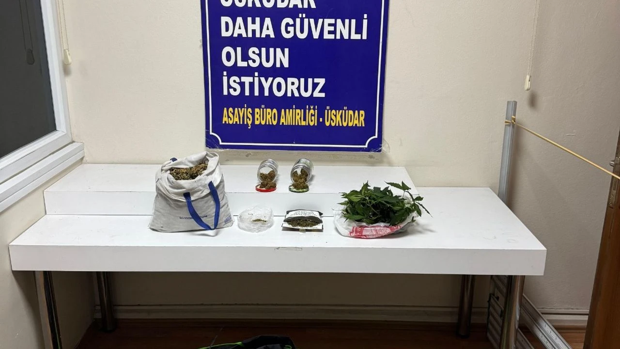 İstanbul Emniyet Müdürlüğü ekipleri, Üsküdar’ın Ünalan Mahallesi’nde uyuşturucu ticareti yapıldığı