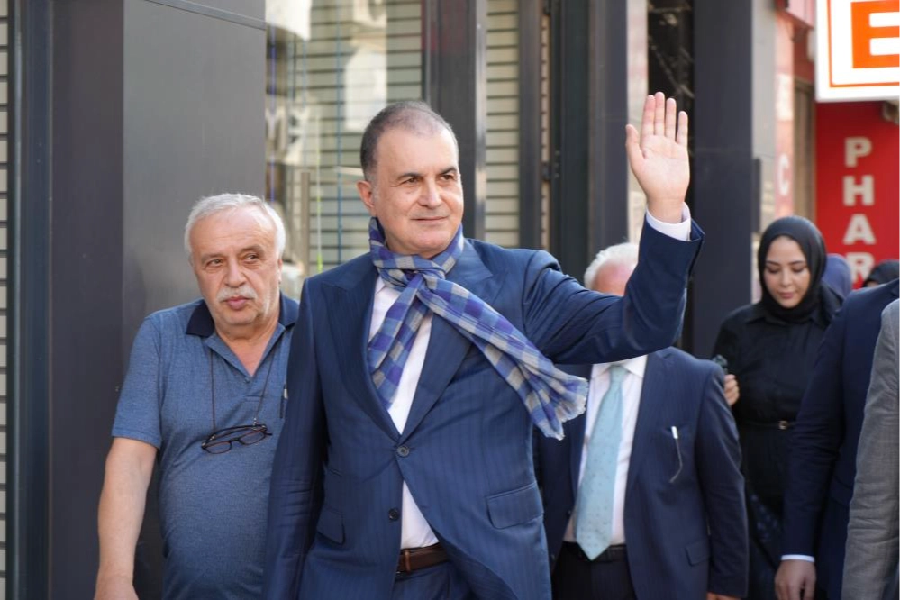 AK Parti Sözcüsü Ömer Çelik, Üsküdar’da düzenlenen “Türkiye Yüzyılı Buluşmaları”
