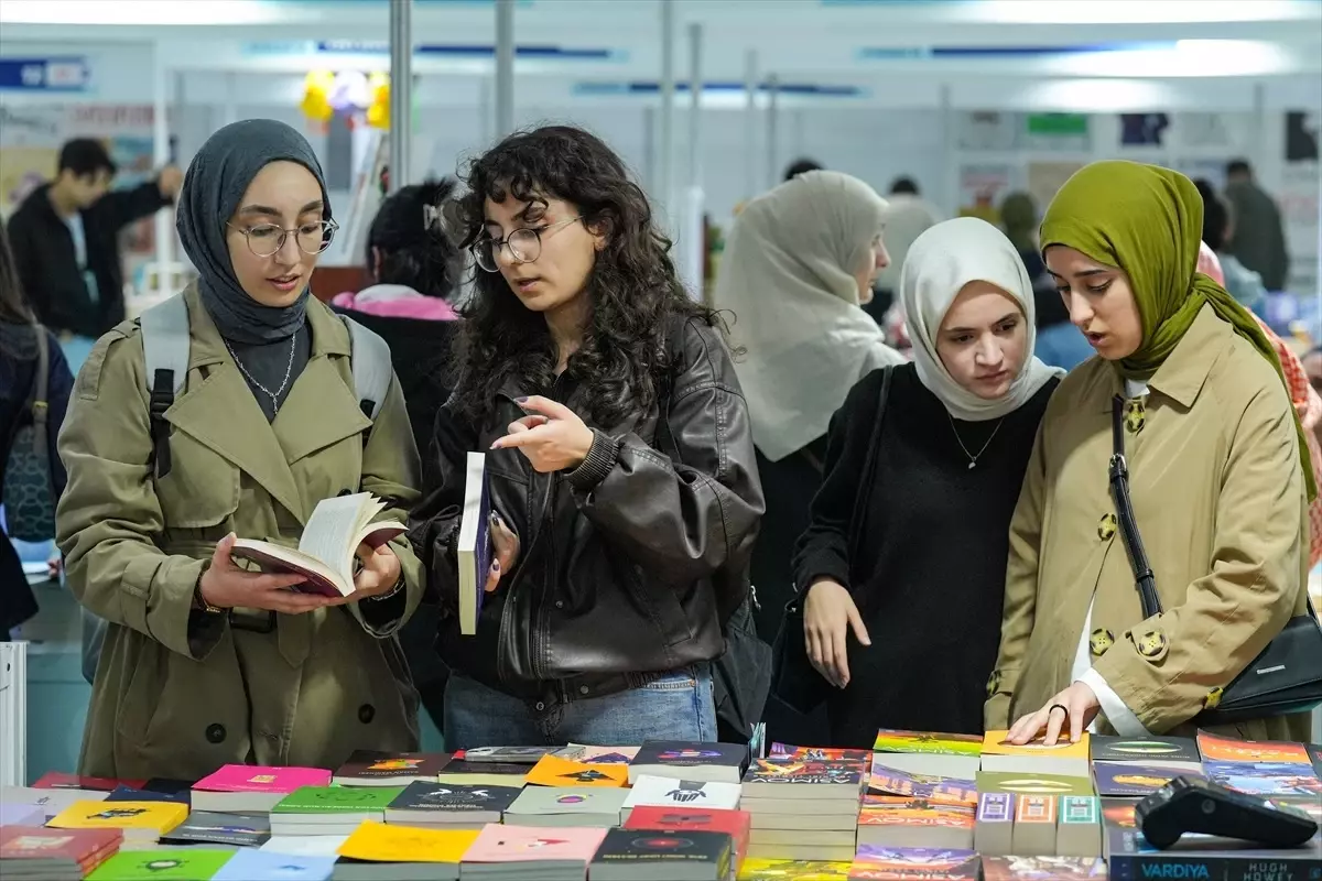 Üsküdar Kaymakamlığı Kitap Fuarı kapsamında, Yedi İklim Dergisi tarafından Filistin’e