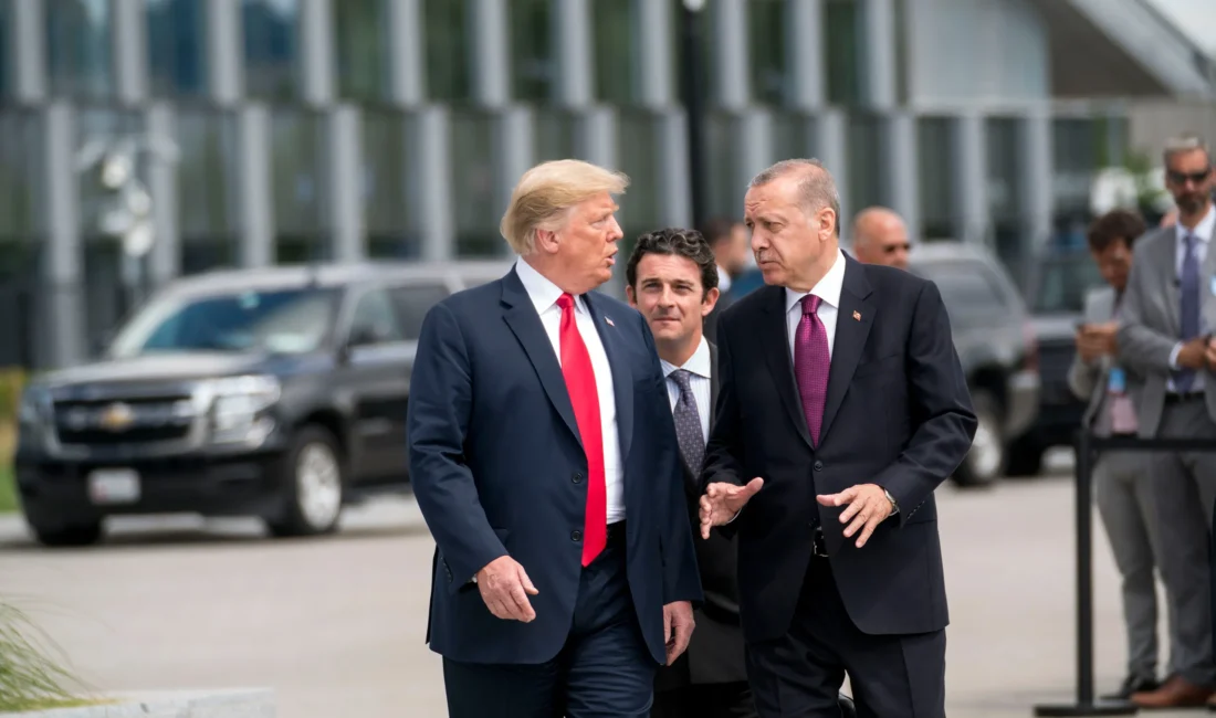 ABD Başkanı Donald Trump, Katar tarafından hediye edilen yeni başkanlık