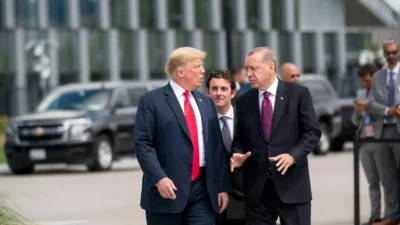 ABD Başkanı Donald Trump, Katar tarafından hediye edilen yeni başkanlık
