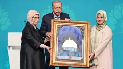 Cumhurbaşkanı Recep Tayyip Erdoğan, Haliç Kongre Merkezi'nde düzenlenen TÜRGEV 30.
