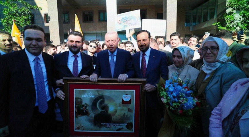 Cumhurbaşkanı Recep Tayyip Erdoğan, Türkiye Gençlik ve Eğitime Hizmet Vakfı'nın