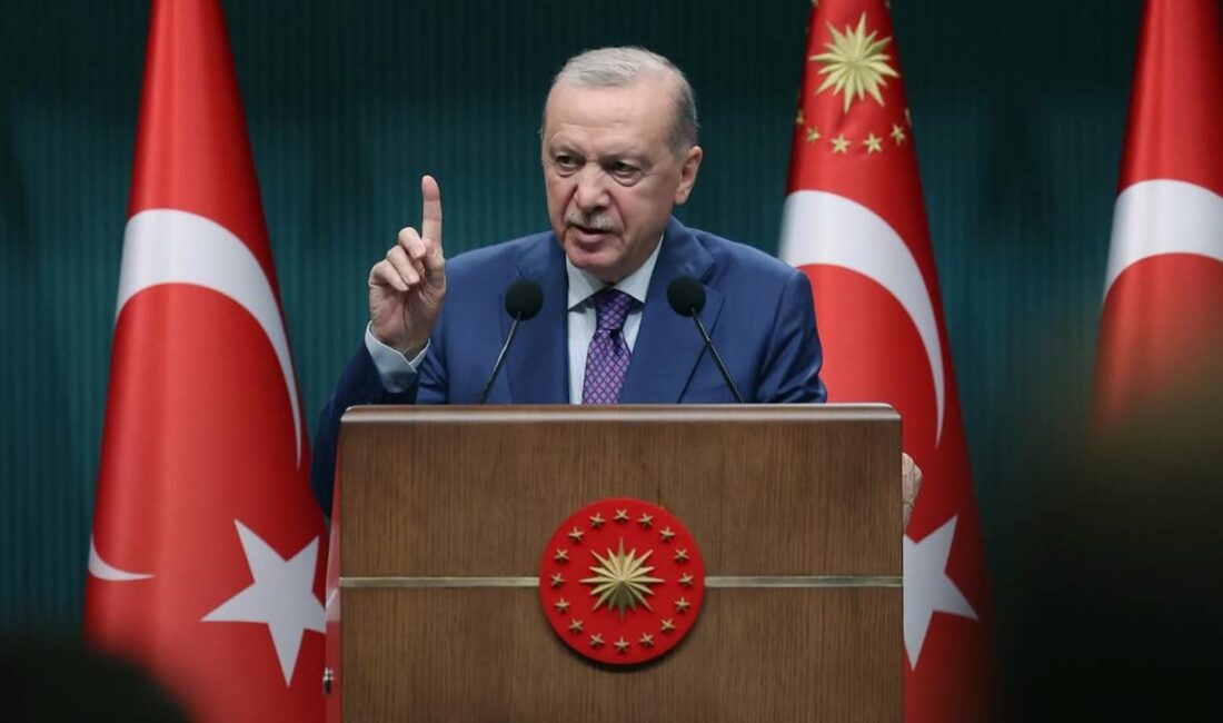 Cumhurbaşkanı Recep Tayyip Erdoğan, Cumhurbaşkanlığı Külliyesi'nde gerçekleştirilen kritik Kabine Toplantısı’nın