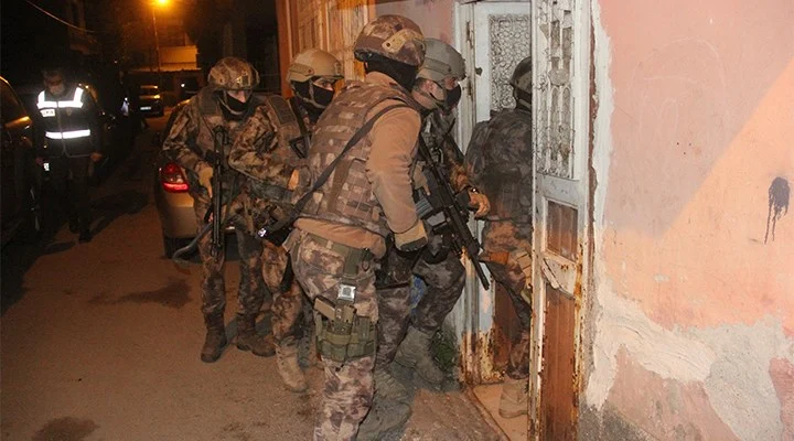 Adalet Bakanı Akın Gürlek, yeni nesil organize suç örgütleri, sokak