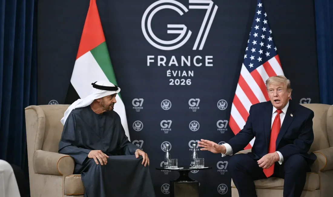Fransa'da düzenlenen G7 Liderler Zirvesi'nde yaşanan bir diyalog, diplomatik temasların