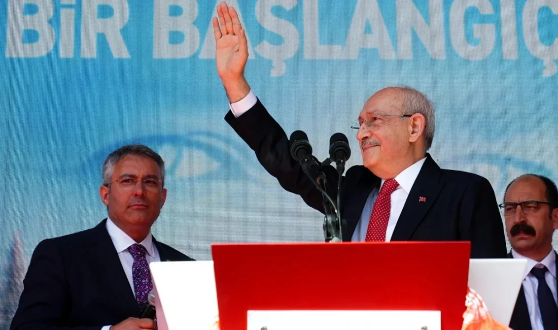 CHP'li belediyelere yönelik yolsuzluk ve rüşvet soruşturmalarının gündemdeki yerini koruduğu