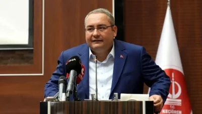 Cumhuriyet Halk Partisi'nden (CHP) istifa eden Keçiören Belediye Başkanı Mesut